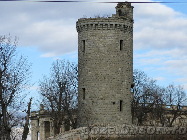 castelul-micul-trianon-turn-de-observatie.jpg
