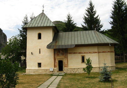 Manastirea Polovragi - Biserica Bolnita Sf. Nicolae