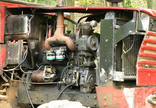 Motor tractor forestier