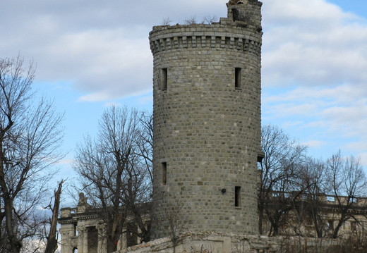 Castelul Micul Trianon - turn de observatie