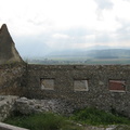 Cetatea Rasnov - vedere in cetate - ziduri interioare