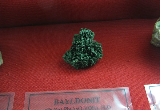 Bayldonit